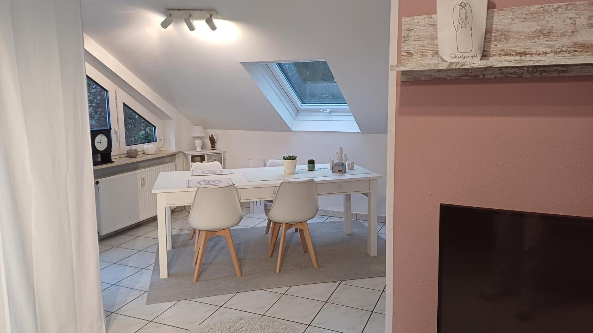 Helle Schoene Dachgeschosswohnung Mit Balkon Stockach Bagian luar foto